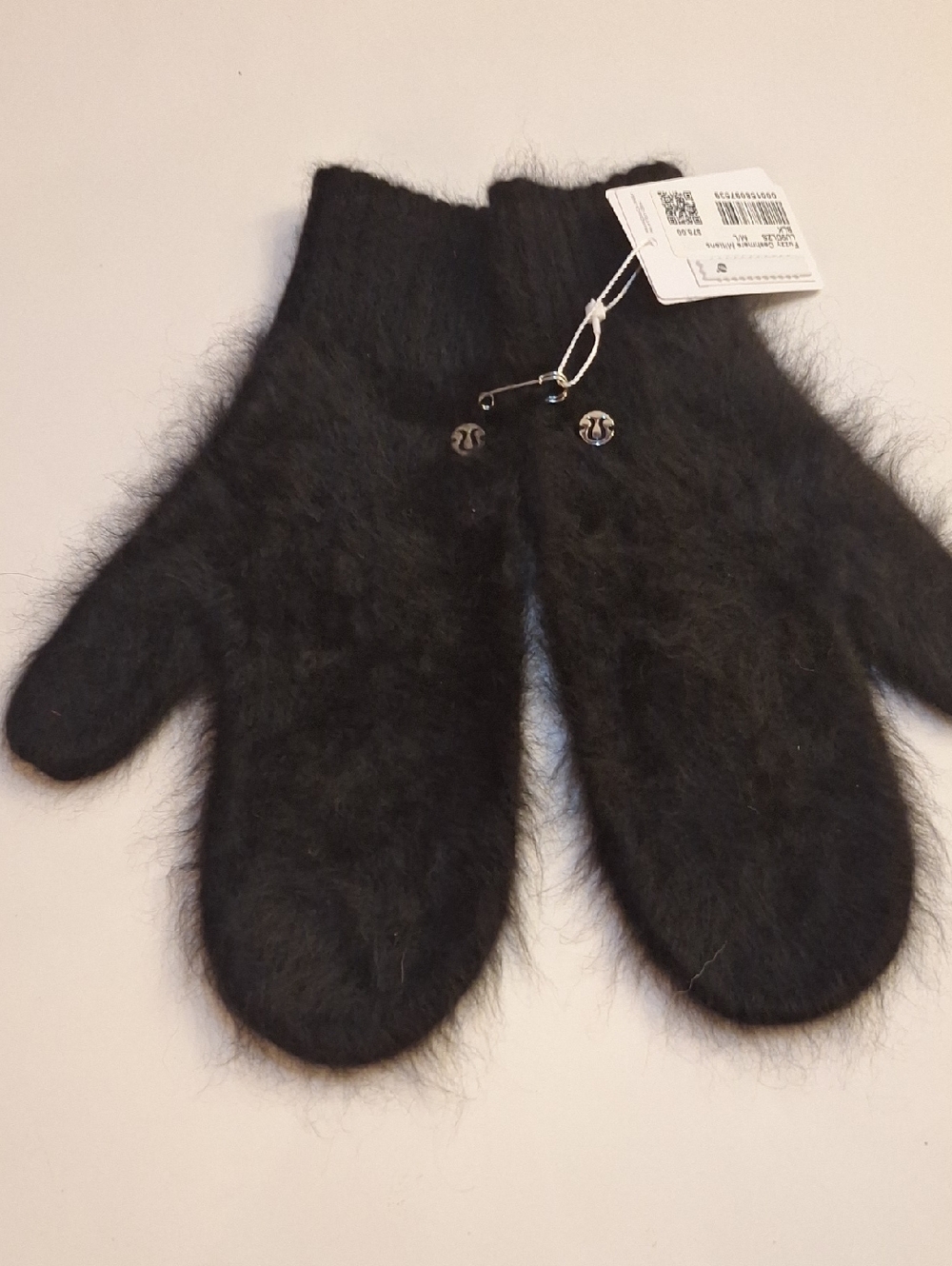 NWT Lululemon Fuzzy Cashmere Mittens